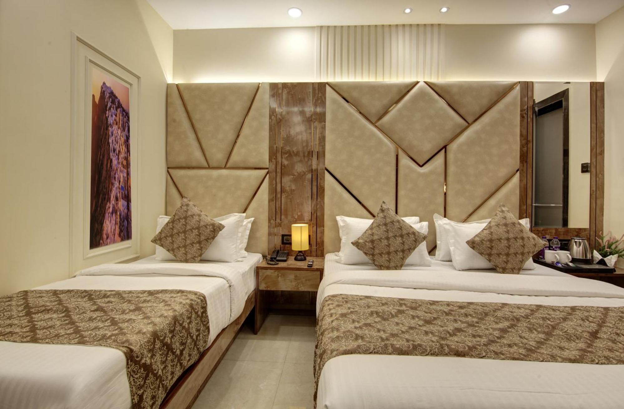 Bless Inn - Near Connaught Place New Delhi Exterior foto