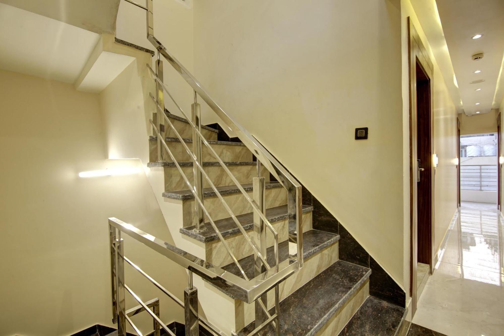 Bless Inn - Near Connaught Place New Delhi Exterior foto