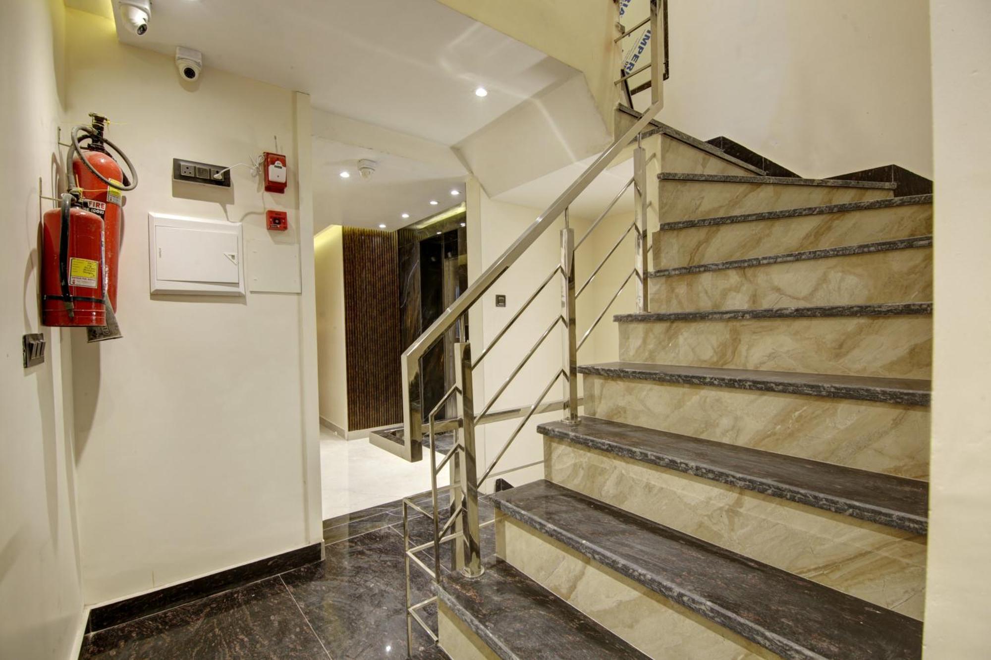 Bless Inn - Near Connaught Place New Delhi Exterior foto