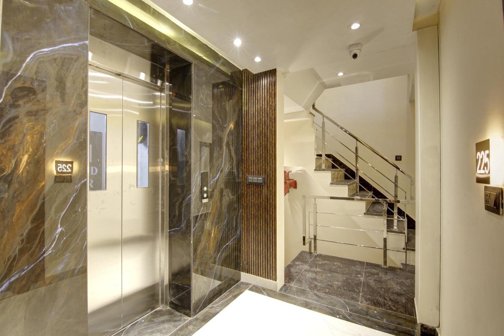 Bless Inn - Near Connaught Place New Delhi Exterior foto