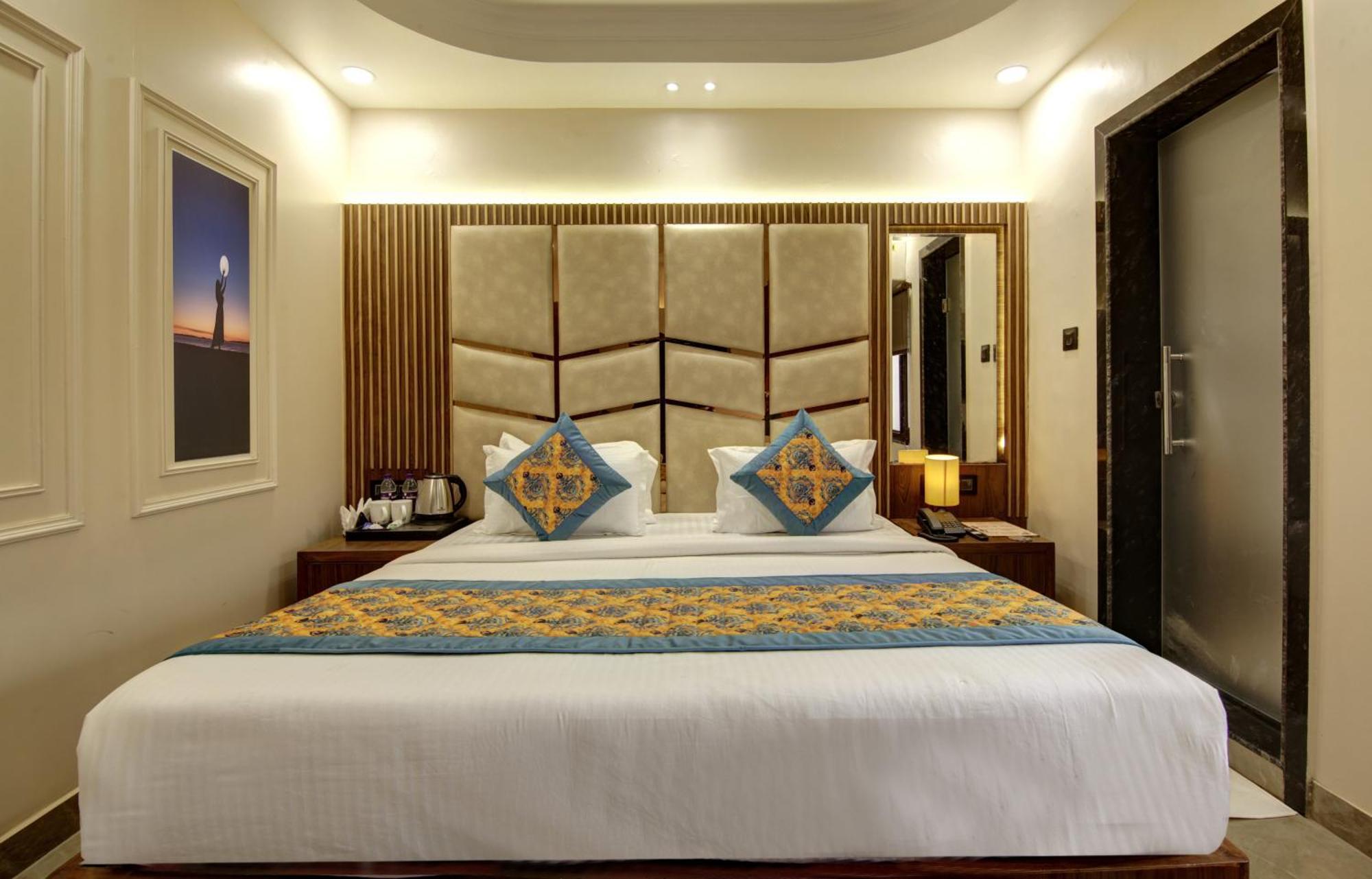 Bless Inn - Near Connaught Place New Delhi Exterior foto