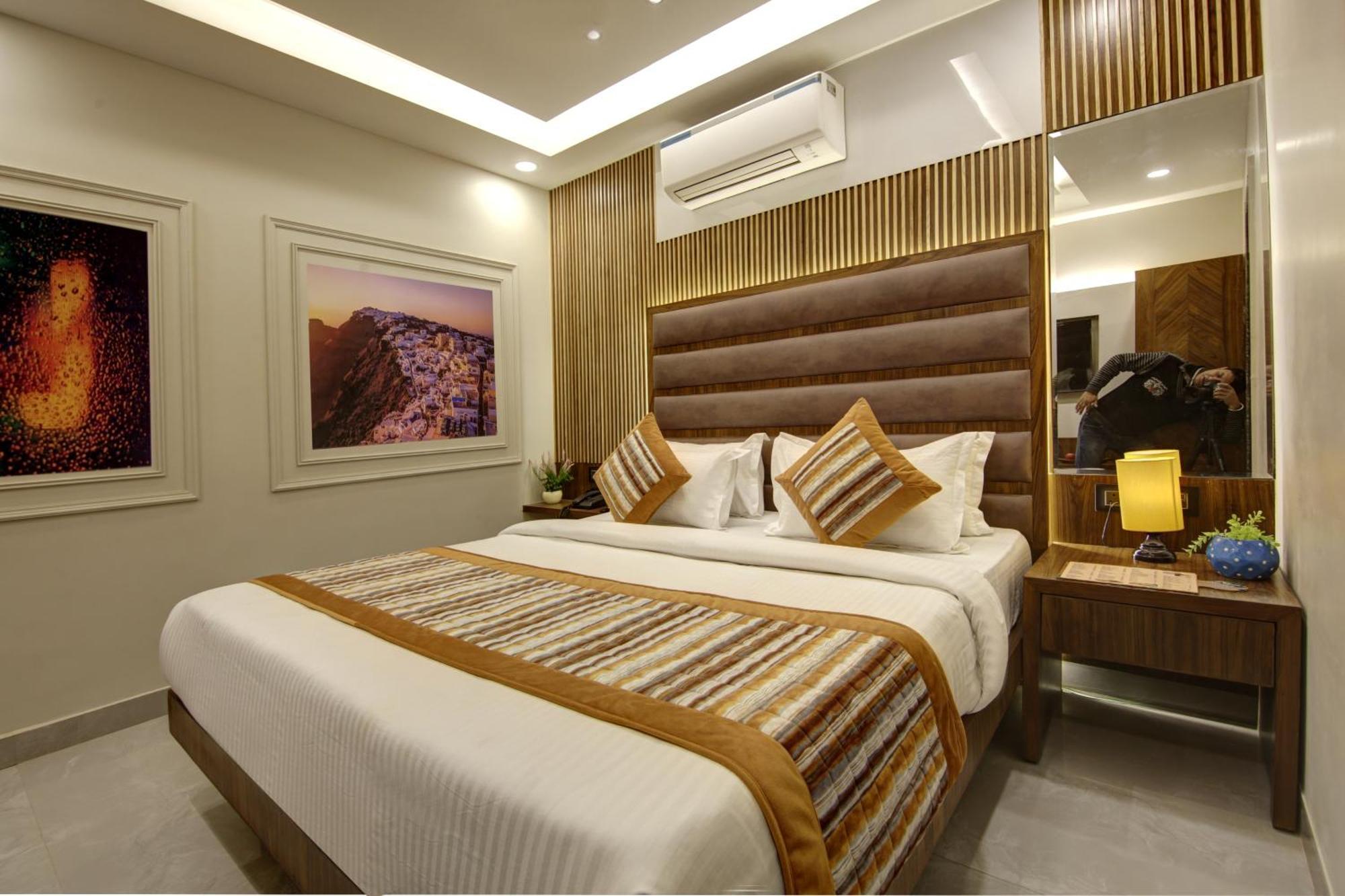 Bless Inn - Near Connaught Place New Delhi Exterior foto