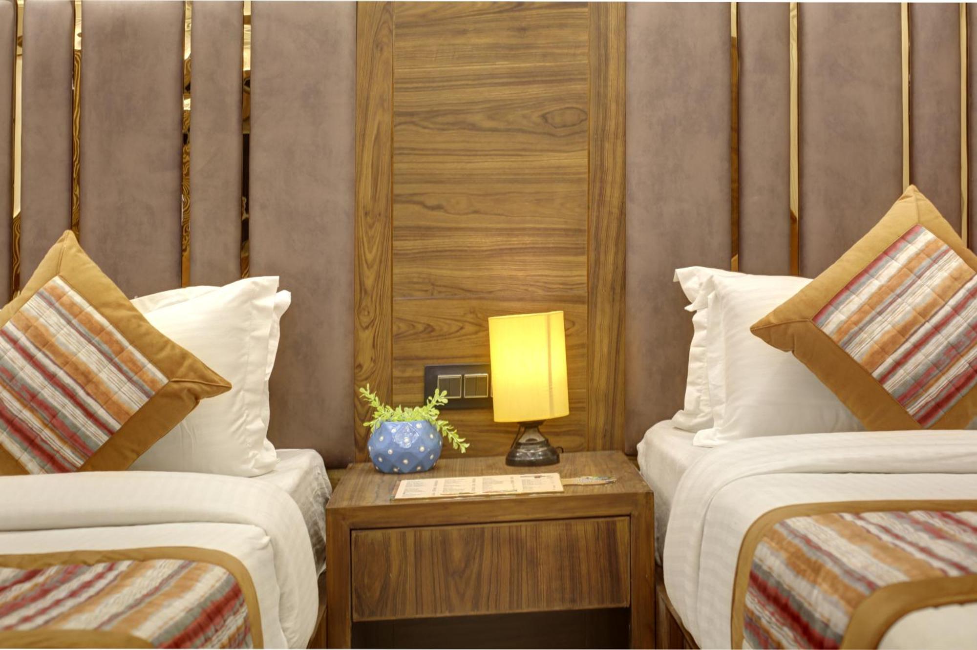 Bless Inn - Near Connaught Place New Delhi Exterior foto